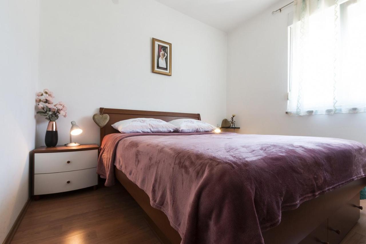 Apartment Carmen Пула Экстерьер фото